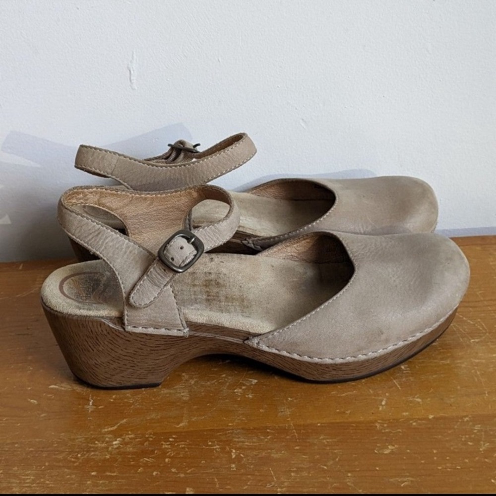 Dansko Mary Jane Clogs 41 / 10.5
